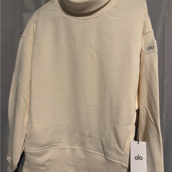 Alo Hazy Mock Neck Pullover - Picture 2 of 2
